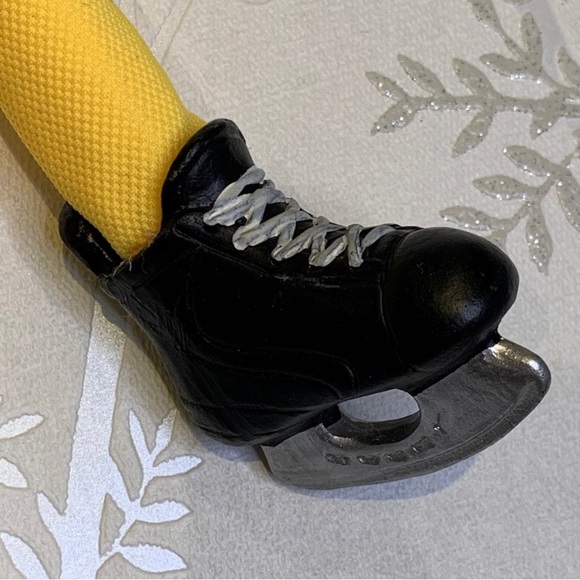 Floridus Elf —hockey .  Arms and legs are bendable. Floridus design - Picture 8 of 8